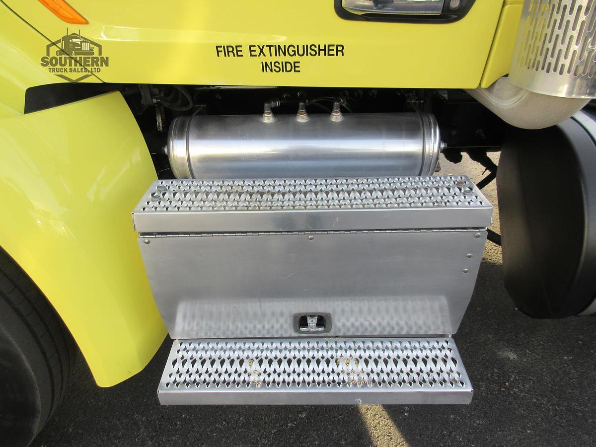 Used 2020 PETERBILT 567