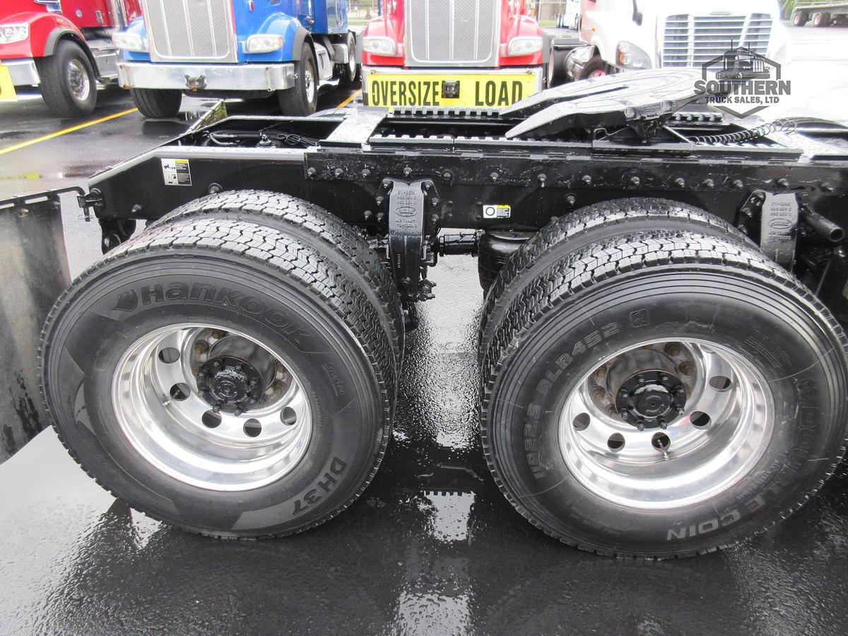 Used 2019 PETERBILT 567