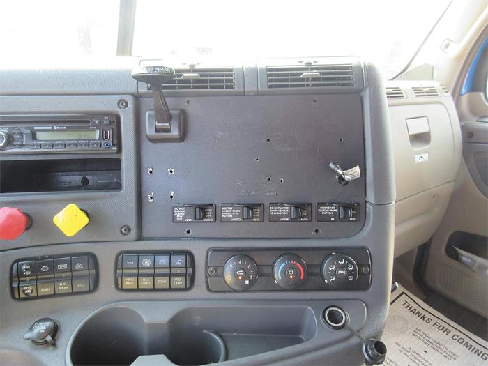 Used 2017 FREIGHTLINER CASCADIA 125