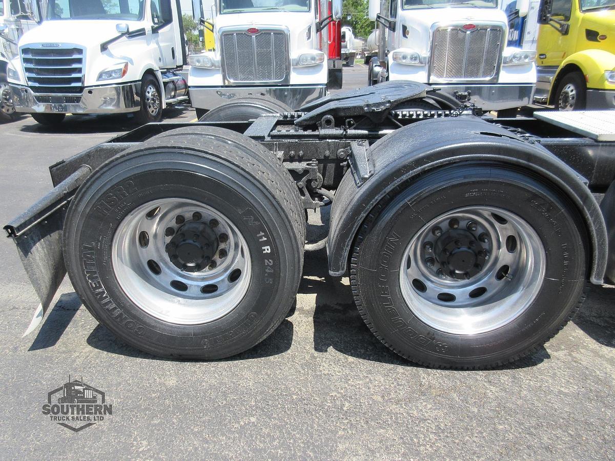Used 2015 PETERBILT 389