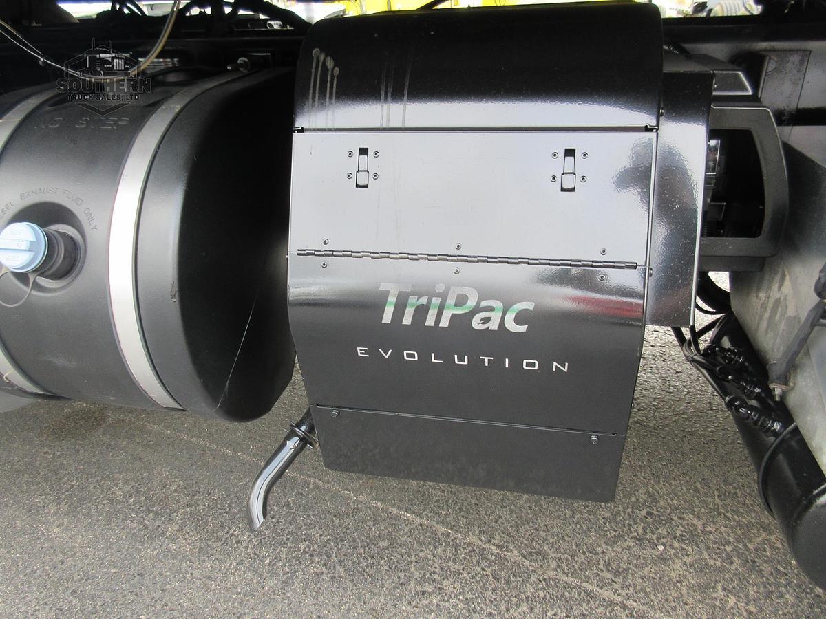 Used 2020 PETERBILT 567