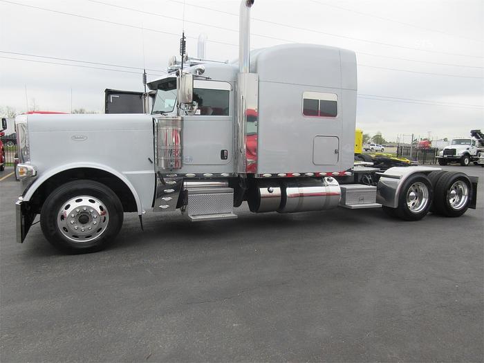 Used 2019 PETERBILT 389
