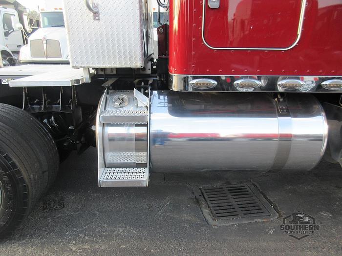 Used 2020 PETERBILT 389