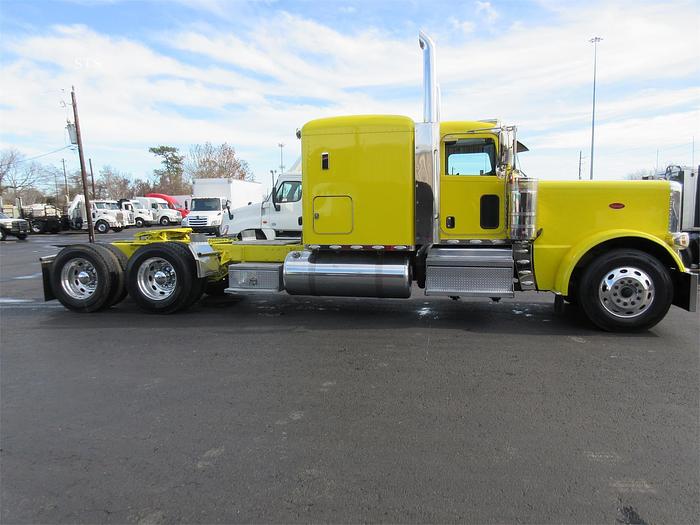 Used 2020 PETERBILT 389