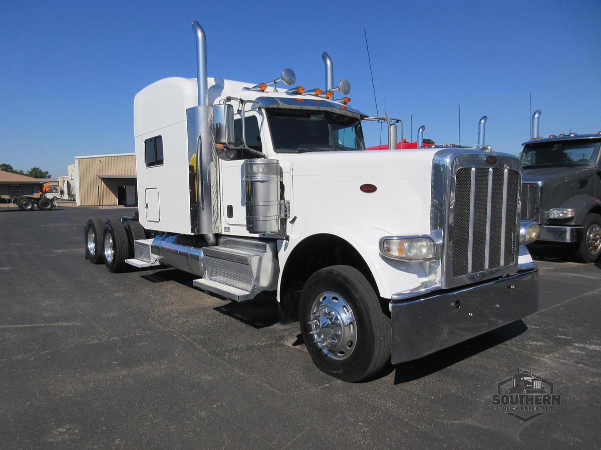 Used 2018 PETERBILT 389