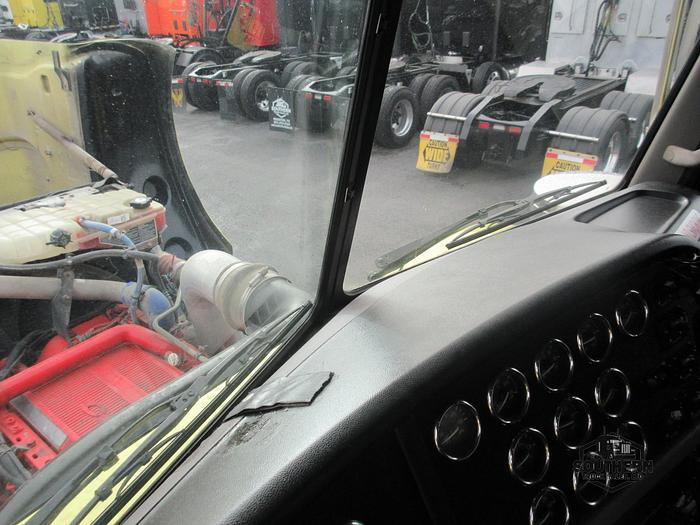 Used 2017 PETERBILT 367