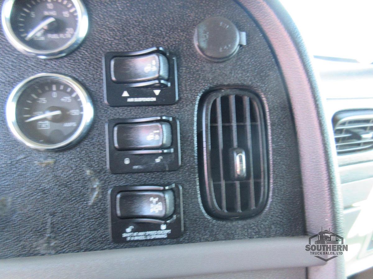 Used 2019 PETERBILT 389