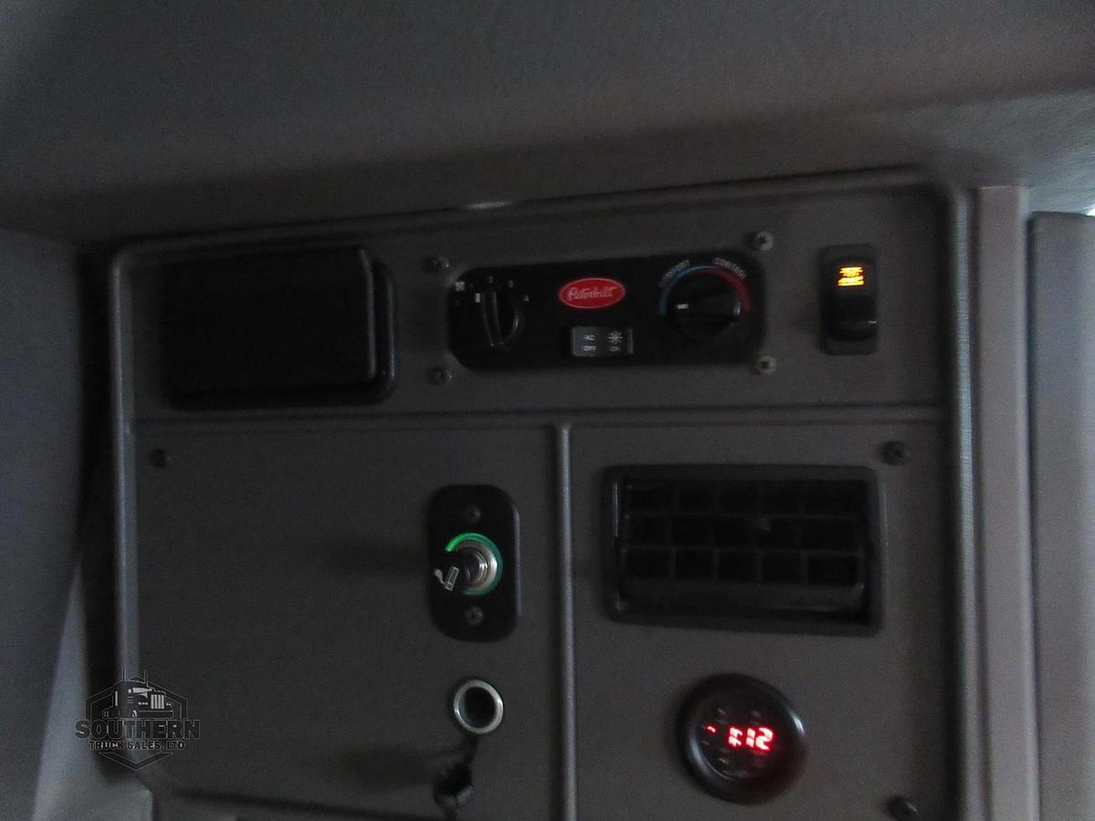 Used 2021 PETERBILT 389