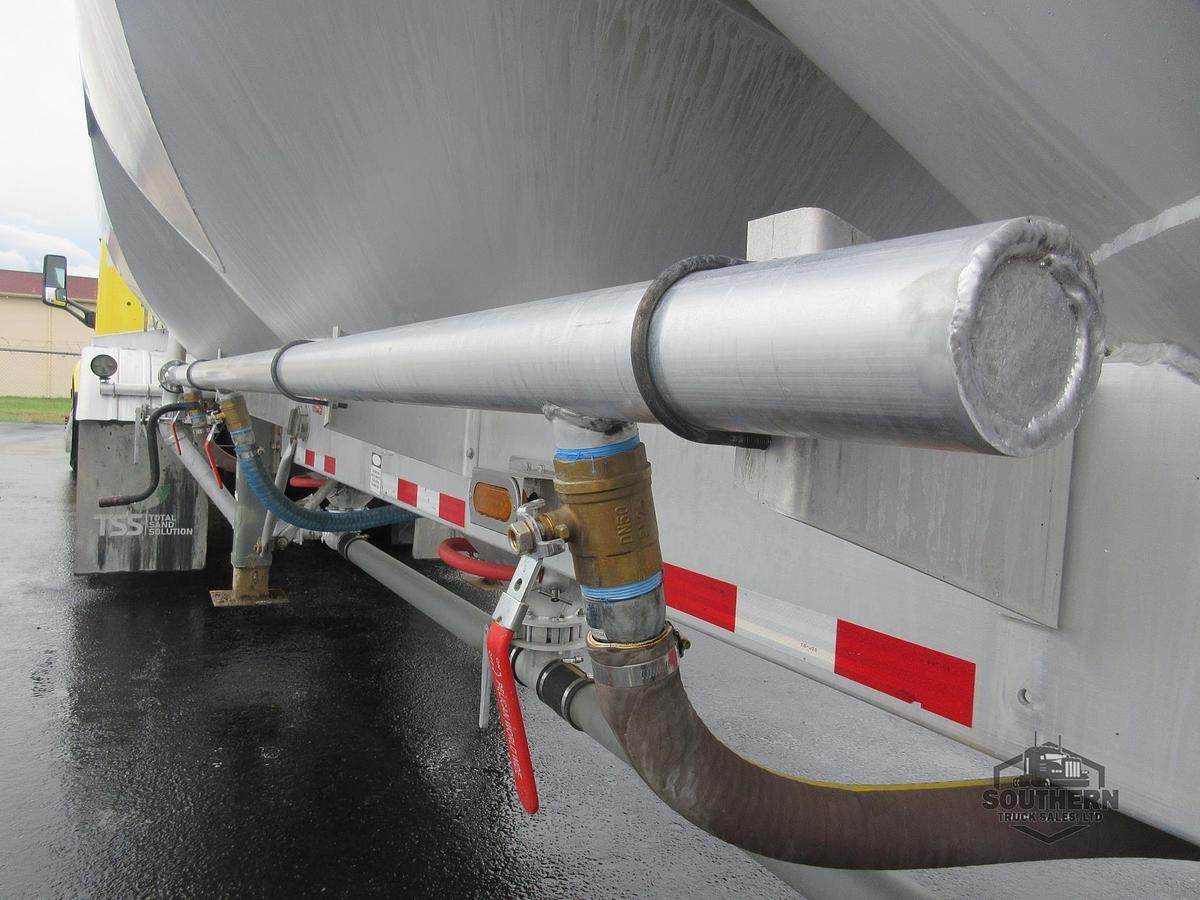 Used 2011 POLAR 42 ft