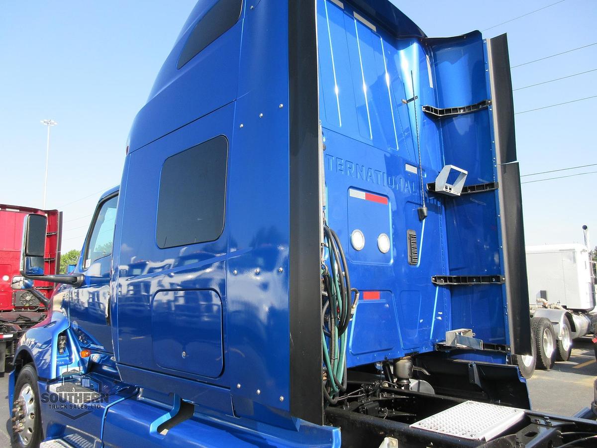 Used 2021 INTERNATIONAL LT
