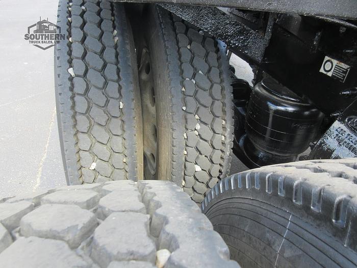 Used 2020 PETERBILT 567