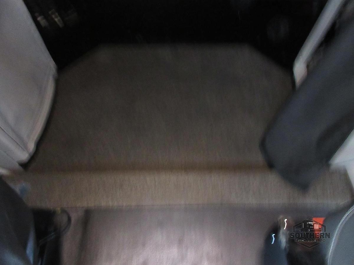 Used 2021 PETERBILT 567