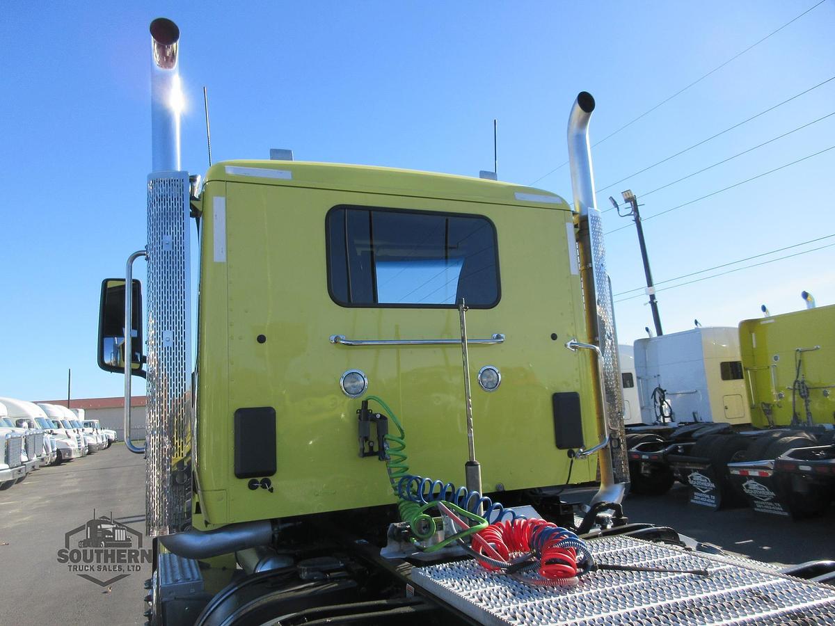 Used 2020 PETERBILT 567