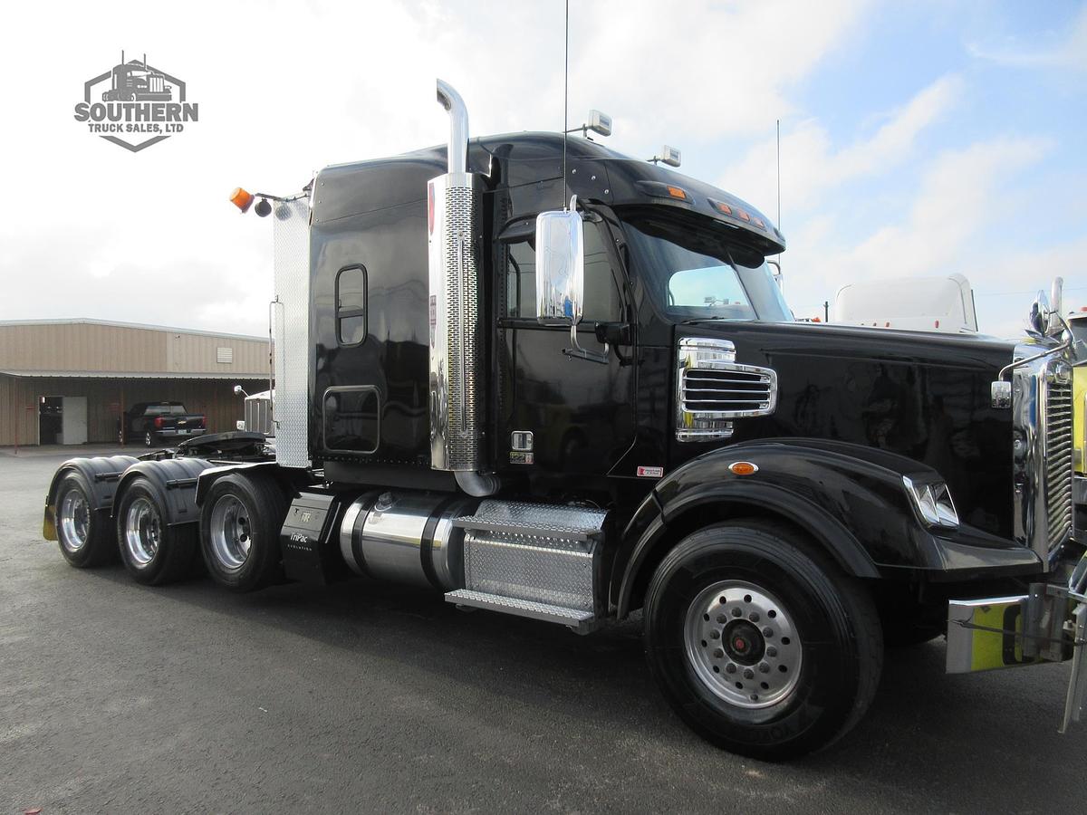 Used 2021 FREIGHTLINER CORONADO 122 SD