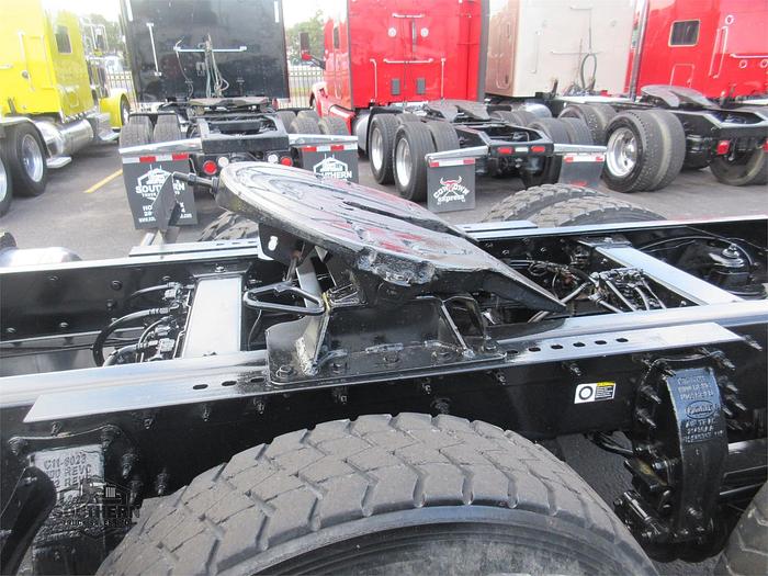 Used 2019 PETERBILT 567