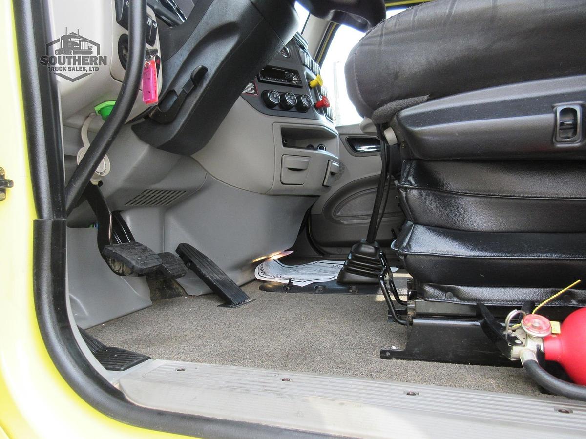 Used 2020 PETERBILT 567