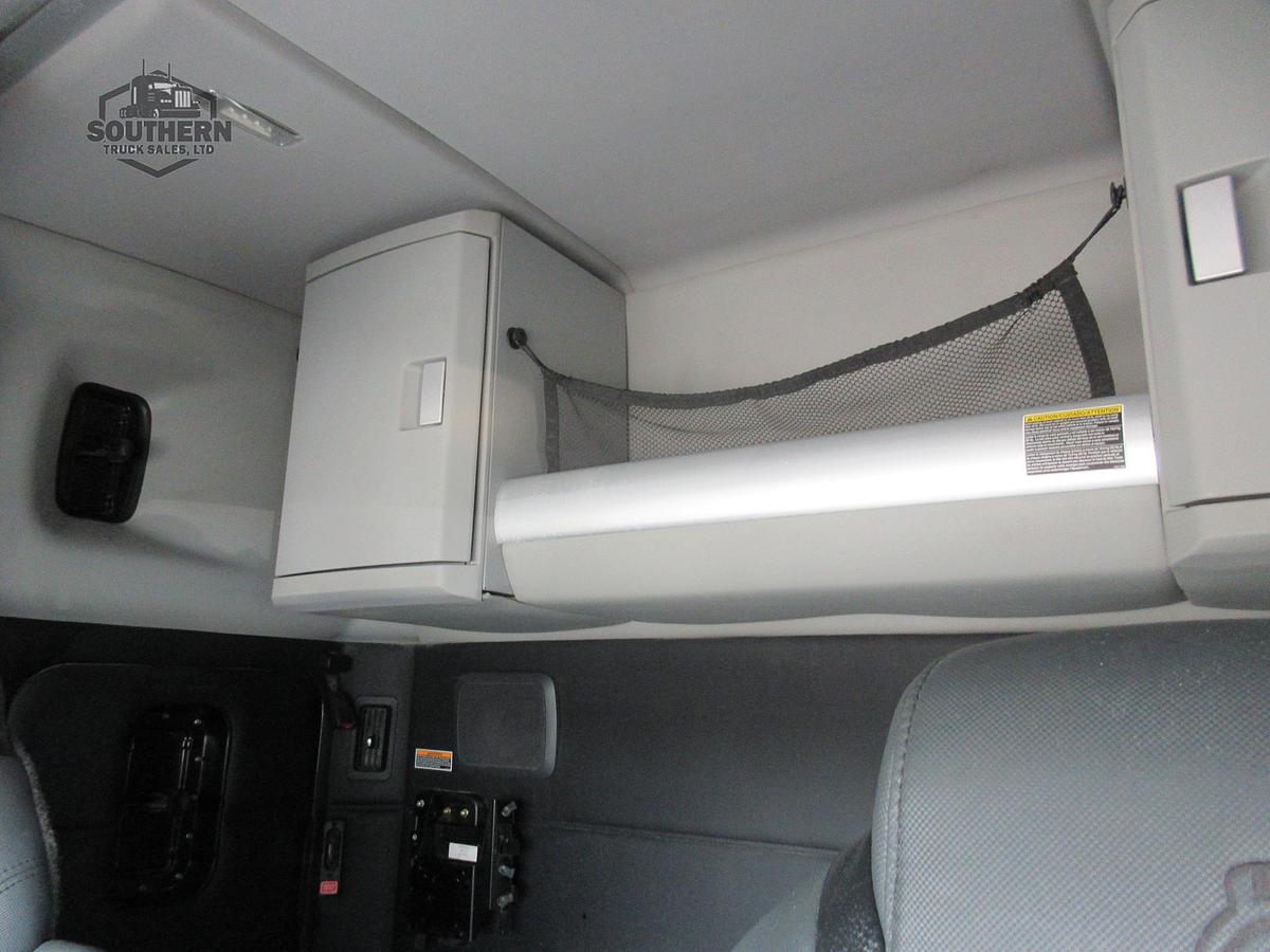 Used 2023 KENWORTH T880