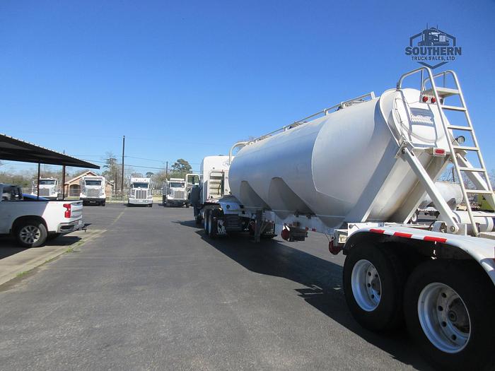 Used 2011 POLAR 41 ft