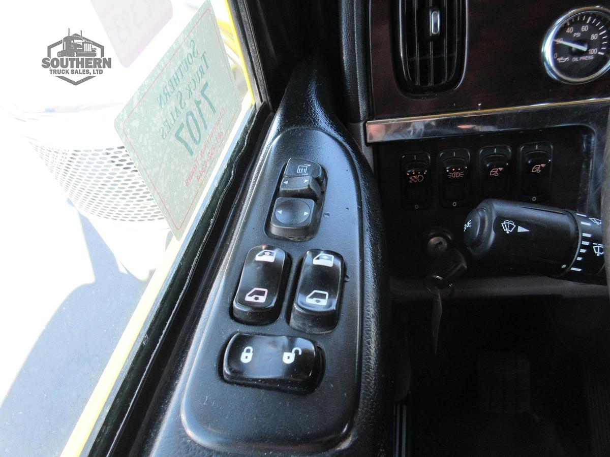 Used 2019 PETERBILT 389