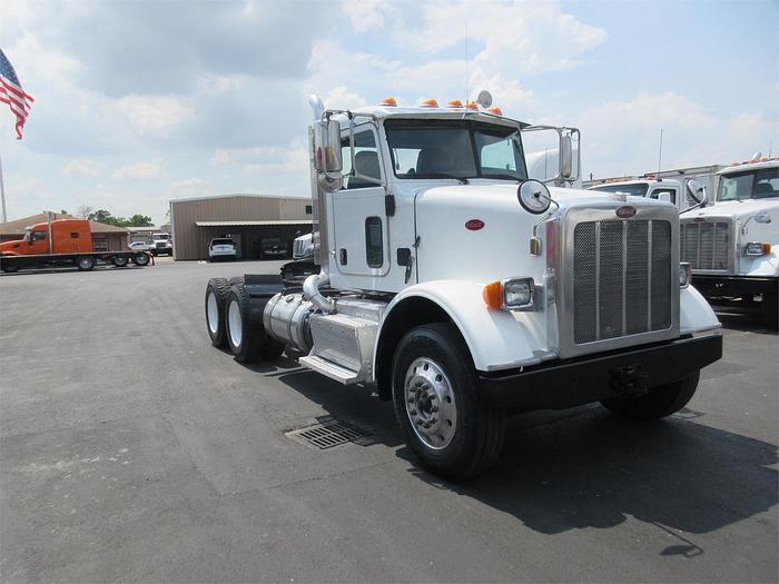 Used 2015 PETERBILT 365