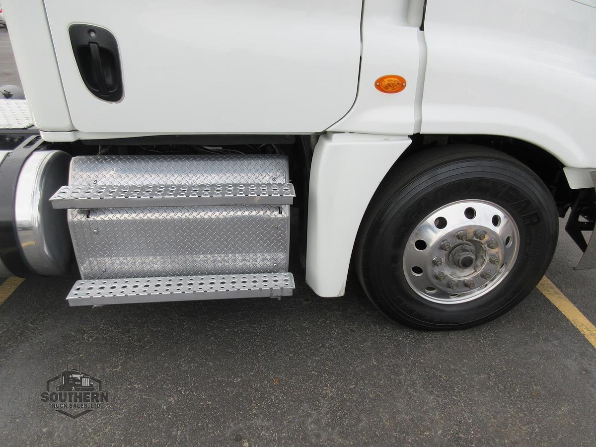 Used 2020 FREIGHTLINER CASCADIA 125