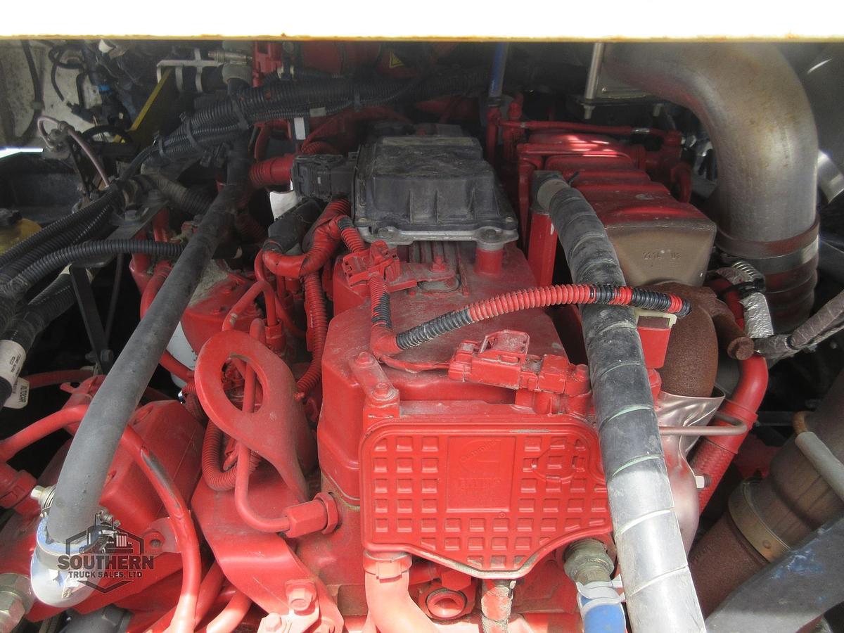 Used 2022 AUTOCAR XSPOTTER ACTT