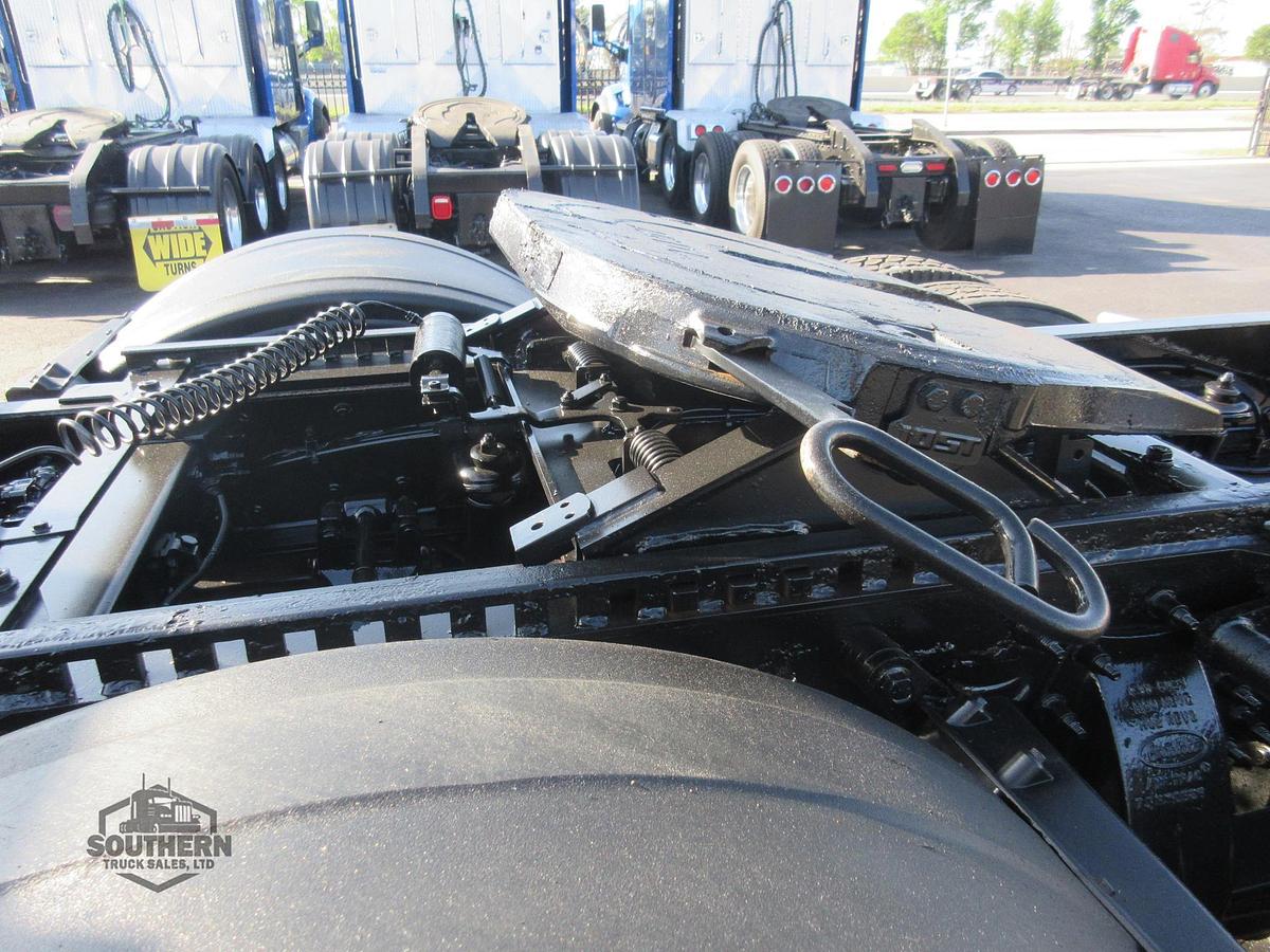 Used 2019 PETERBILT 567