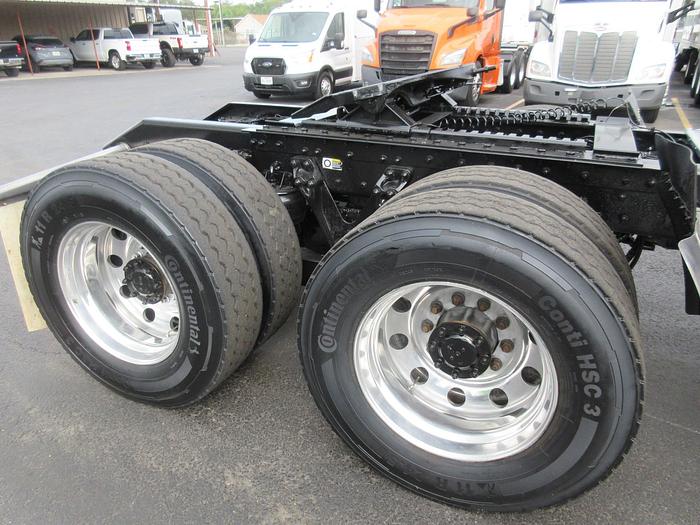 Used 2021 KENWORTH T880