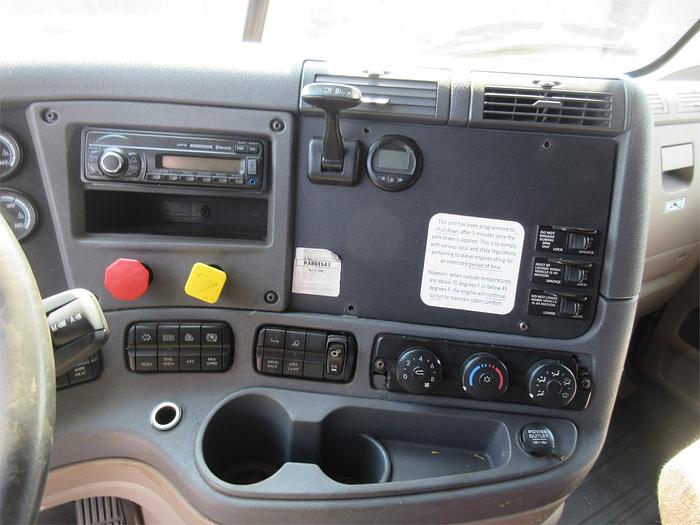 Used 2016 FREIGHTLINER CASCADIA 125