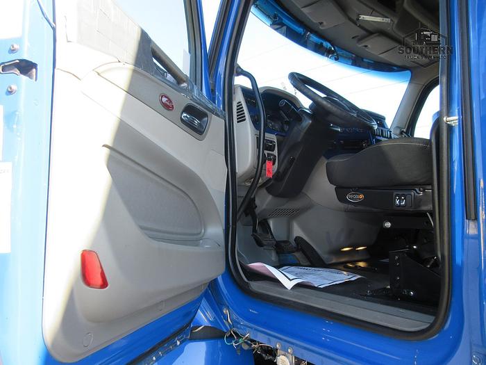 Used 2020 PETERBILT 567