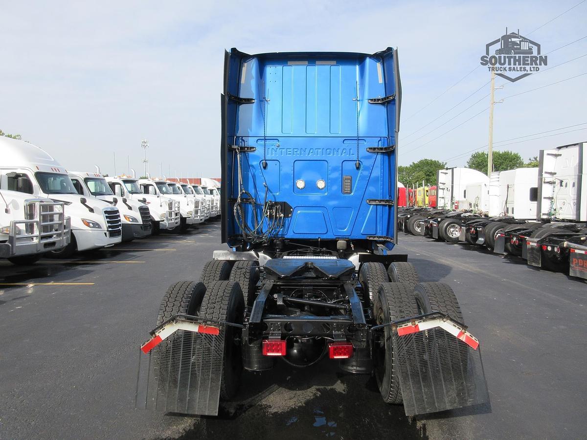 Used 2021 INTERNATIONAL LT