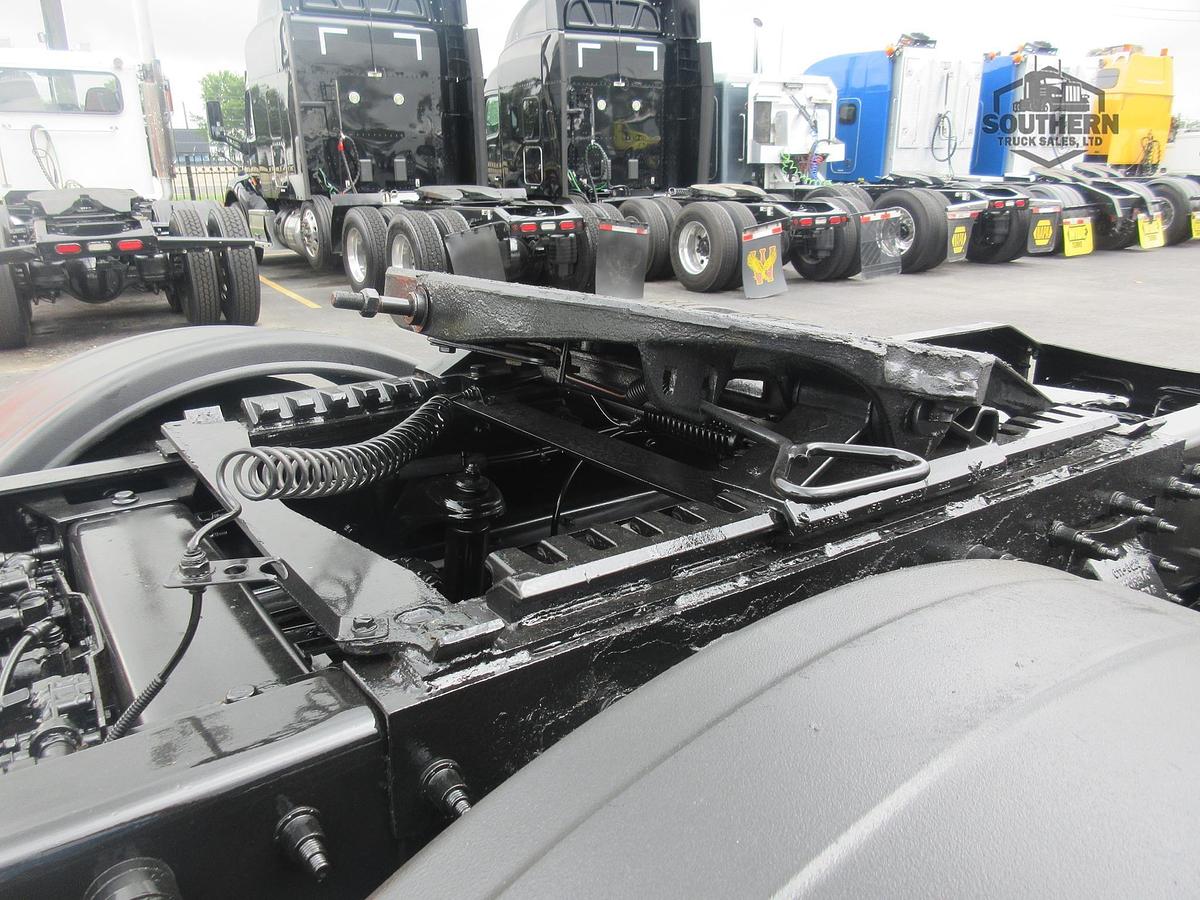 Used 2019 PETERBILT 389