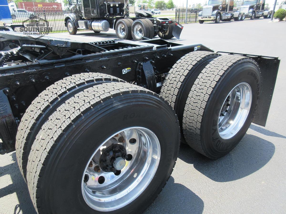 Used 2019 PETERBILT 567