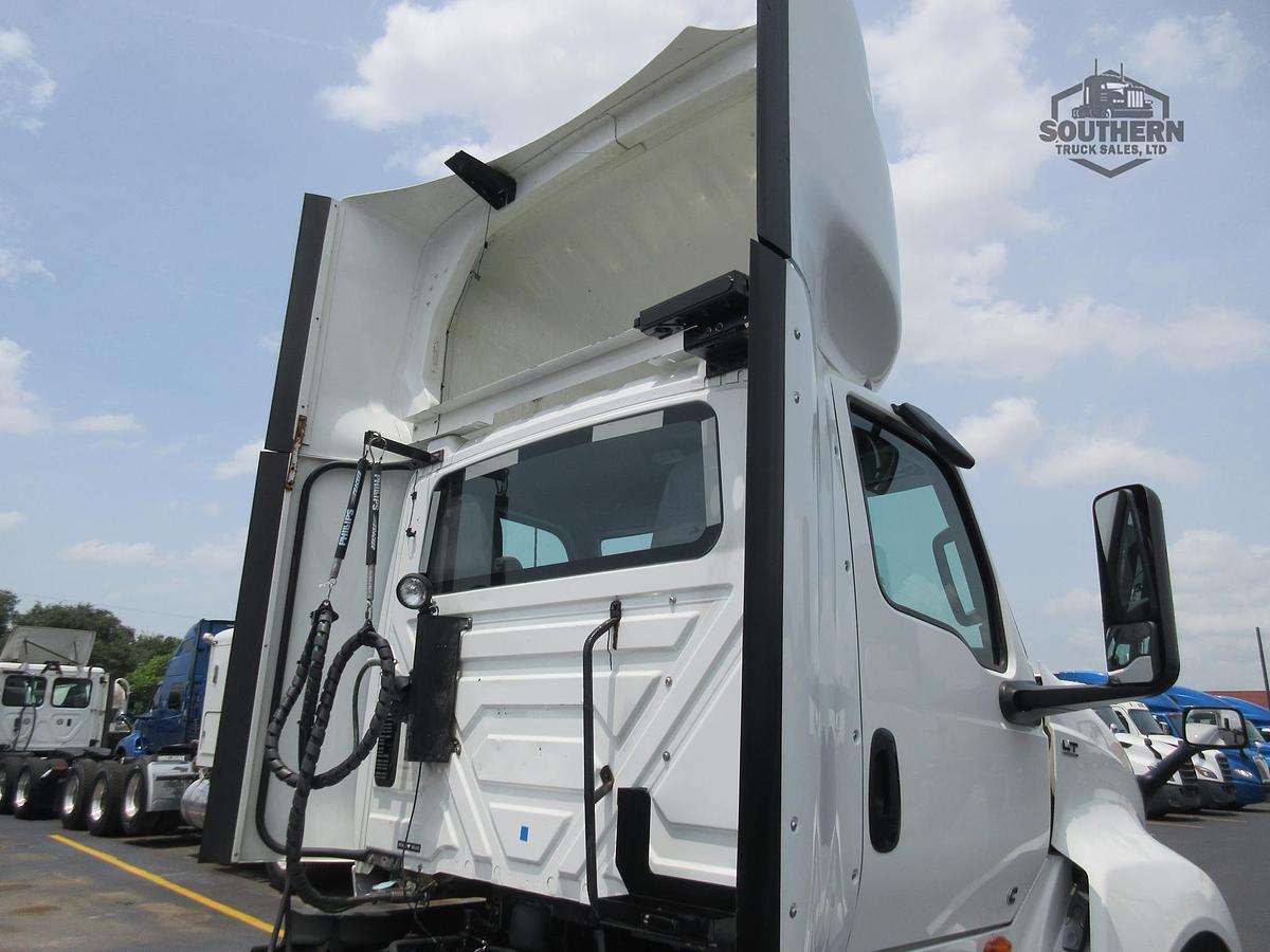 Used 2021 INTERNATIONAL LT