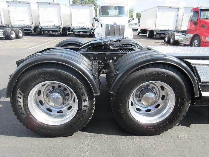 Used 2015 PETERBILT 389