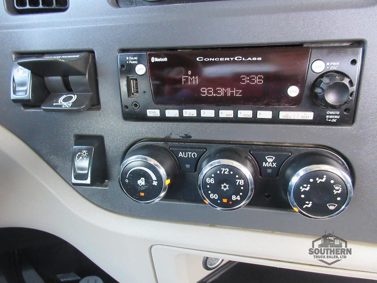 Used 2025 PETERBILT 567