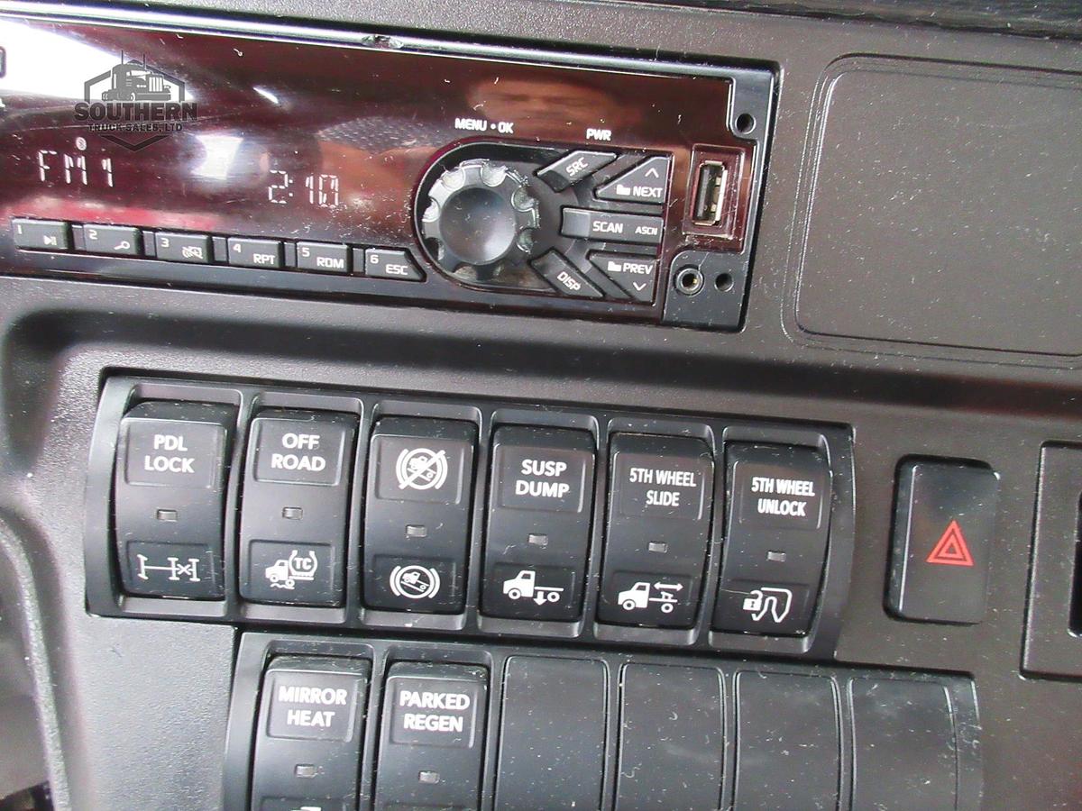 Used 2021 INTERNATIONAL LT