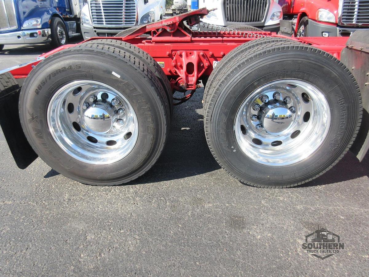 Used 2022 PETERBILT 389