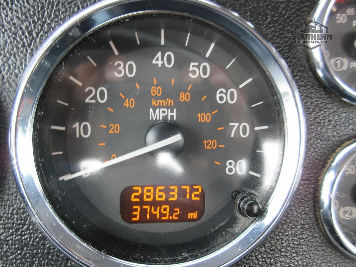 Used 2022 PETERBILT 389