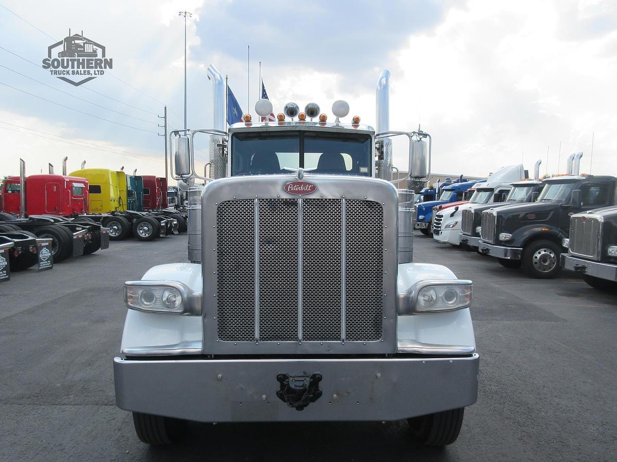 Used 2020 PETERBILT 389