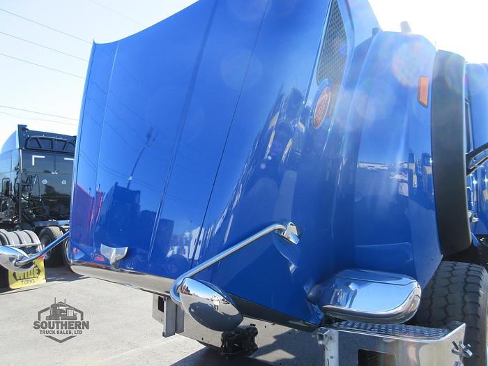 Used 2020 PETERBILT 567