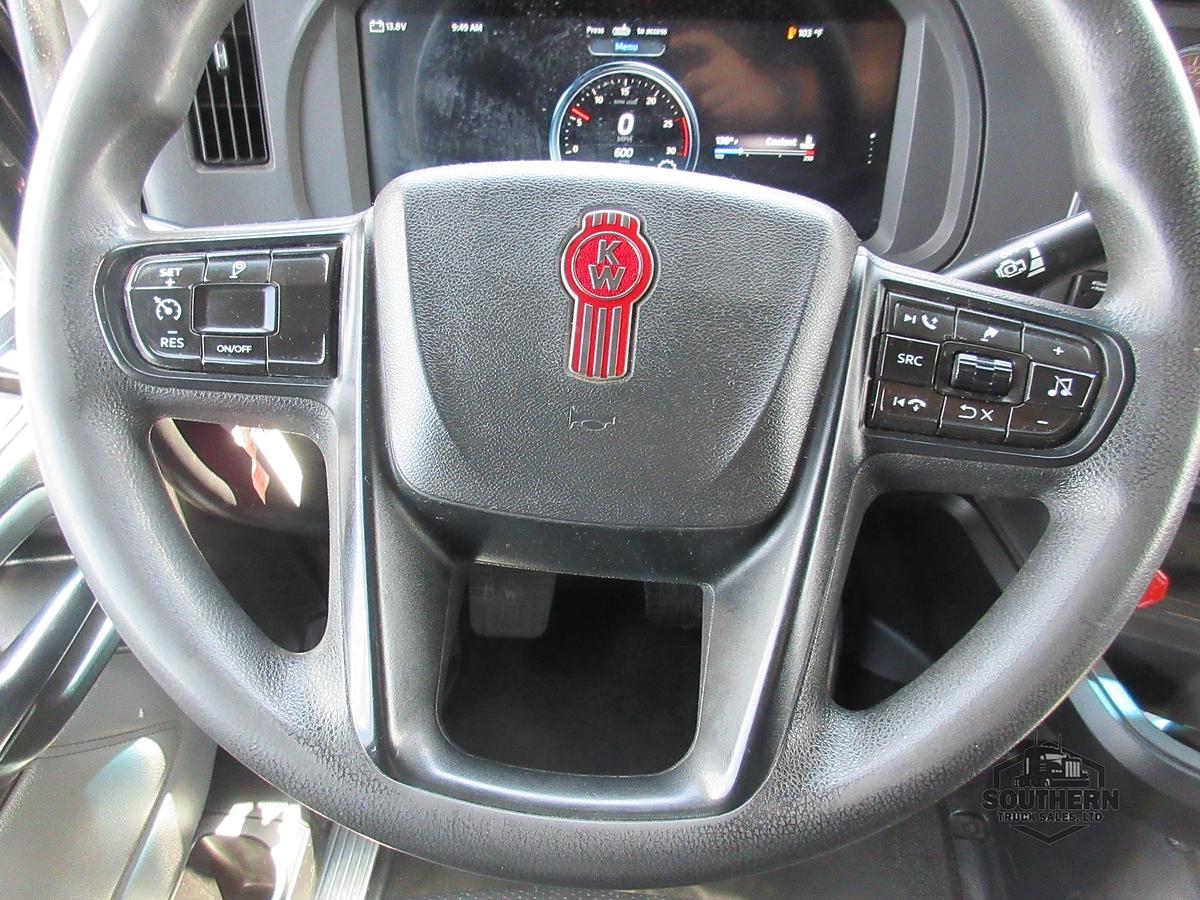 Used 2023 KENWORTH T880