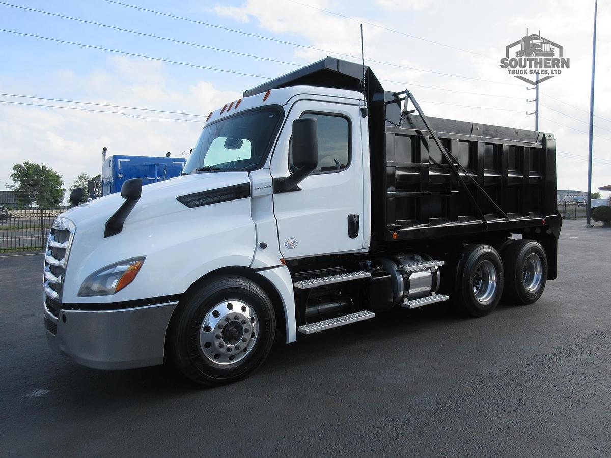 Used 2019 FREIGHTLINER CASCADIA 126