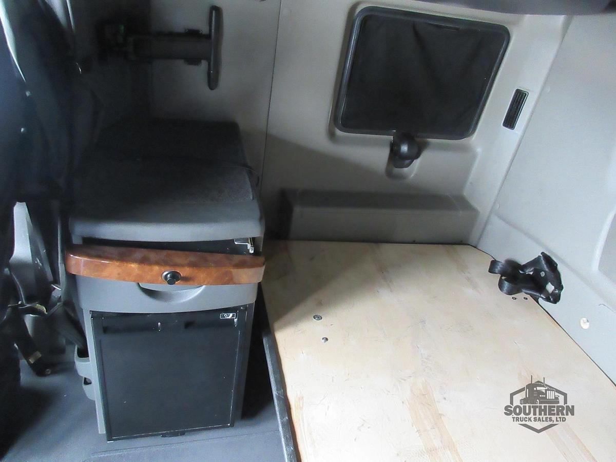 Used 2021 INTERNATIONAL LT