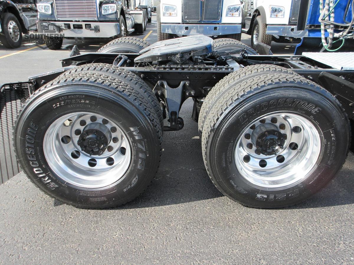 Used 2021 INTERNATIONAL LT