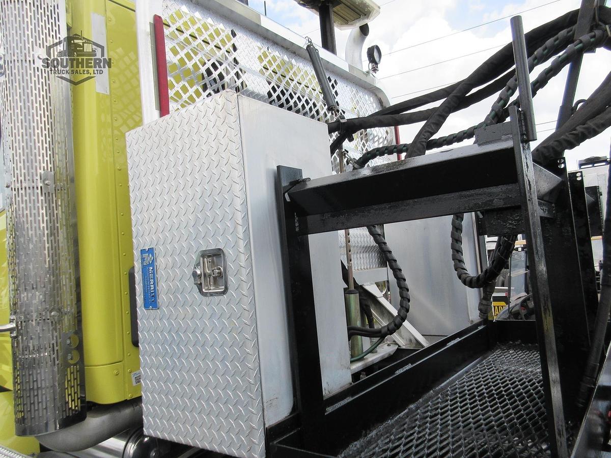 Used 2020 PETERBILT 567