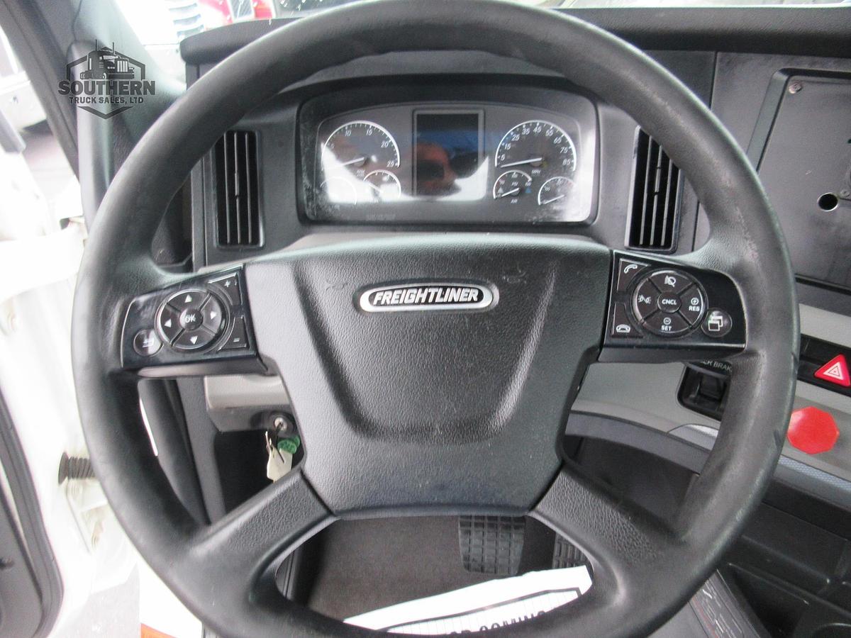 Used 2019 FREIGHTLINER CASCADIA 126