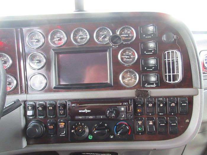 Used 2019 PETERBILT 389