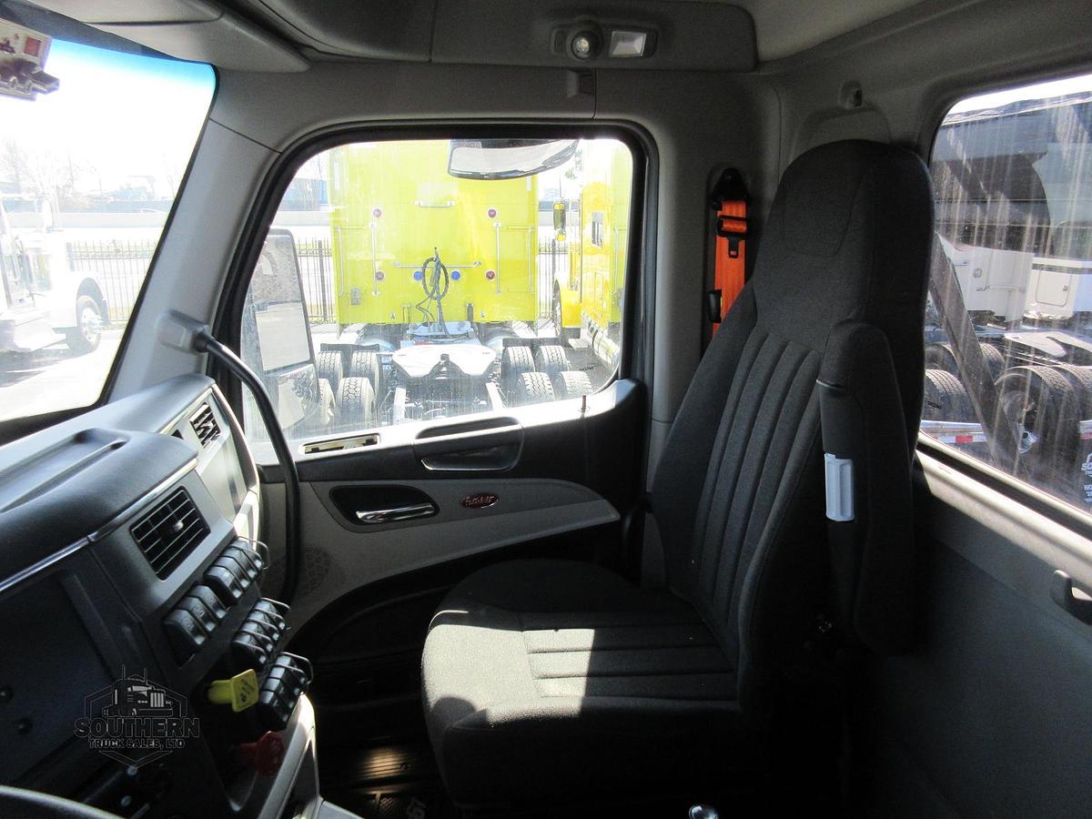Used 2025 PETERBILT 567