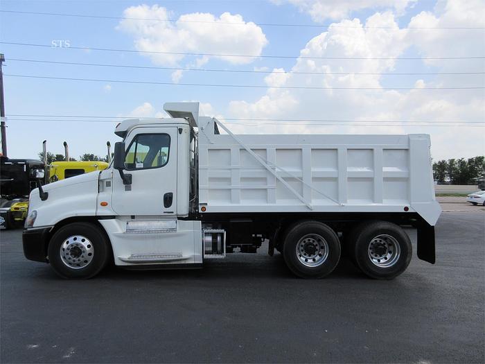 Used 2017 FREIGHTLINER CASCADIA 125